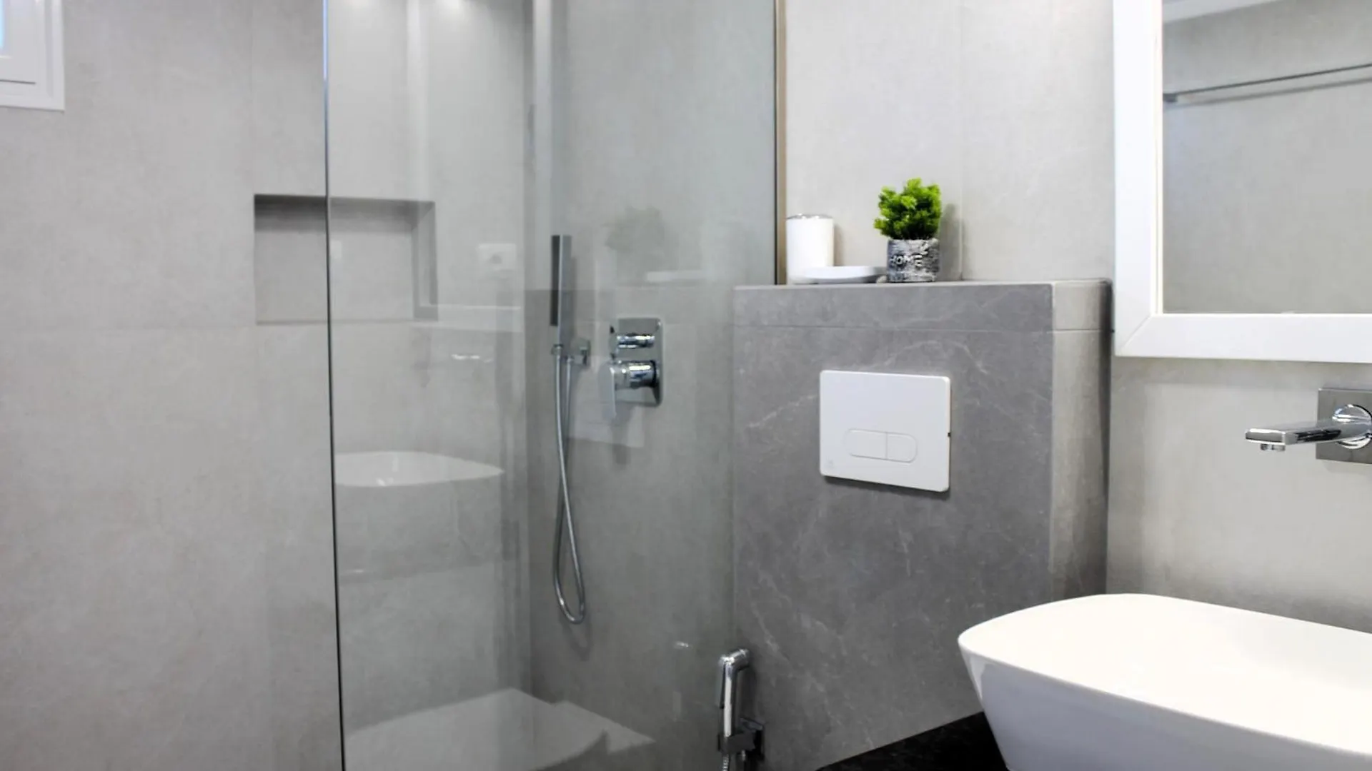 Luxury Villa Levanda Ksamil 0*,  Albania