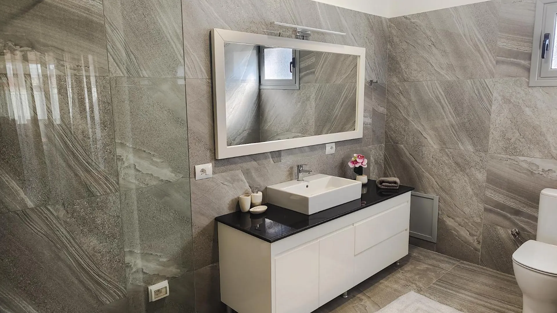 Luxury Villa Levanda Ksamil