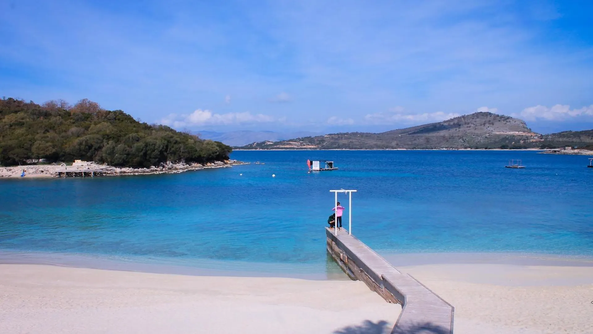 Luxury Villa Levanda contacts